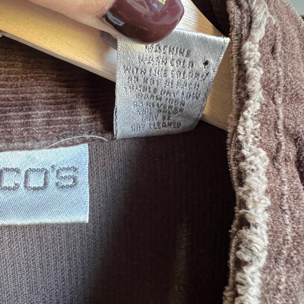 Chic Brown Suede Jacket With Button Detailing - image 2